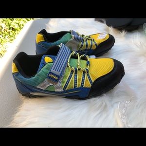 uovo sneaker boys size 2.5 blue